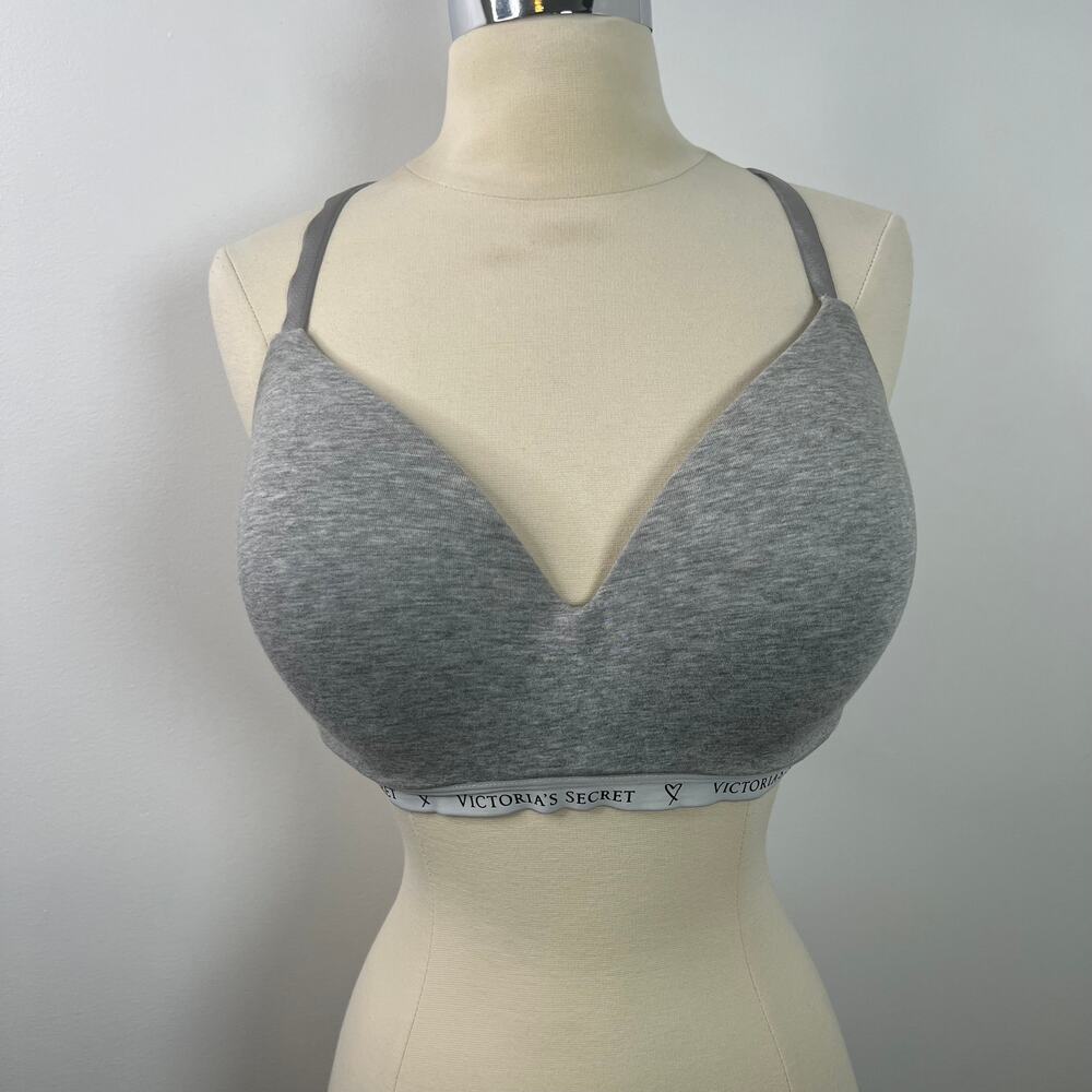 Victoria's Secret Women's Gray/White Soft T-Shirt Bra Wireless Casual Size 36DD